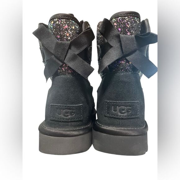 WOMEN'S UGG AUSTRALIA CLASSIC MINI BOW CHUNKY GLITTER COSMOS BOOTIES BLACK 6.5 - Picture 9 of 11